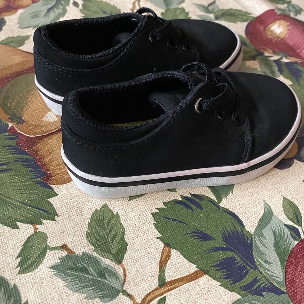 Vans inspired tennis shoes